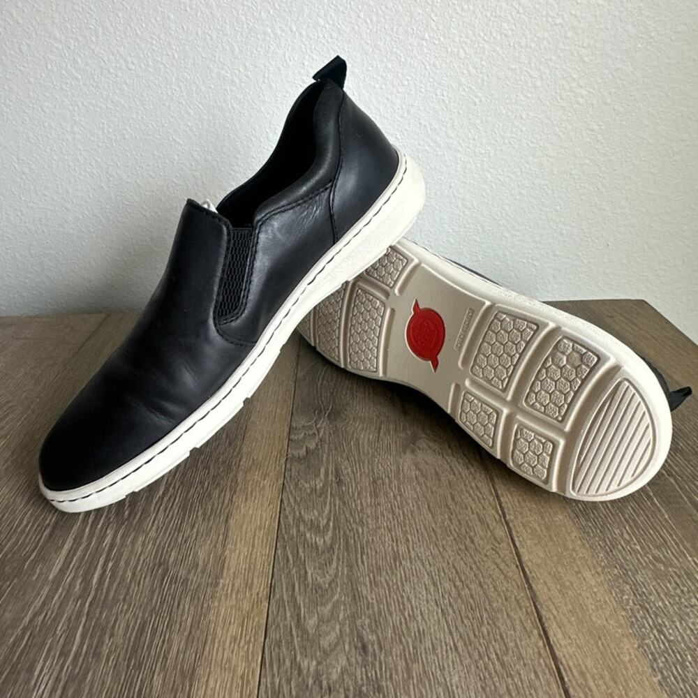 Born Morgan Leather Slip On Sneakers Black Pull Tab Round Toe Men Size 9.5